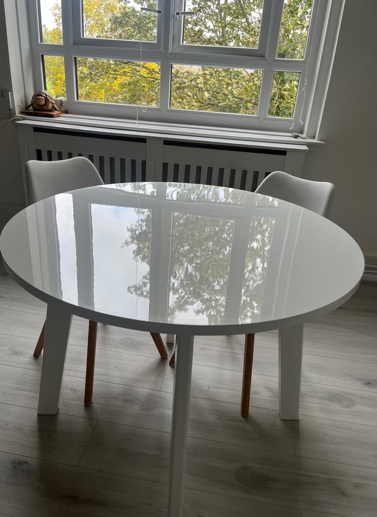 House clearance! Dining table - 4 seater