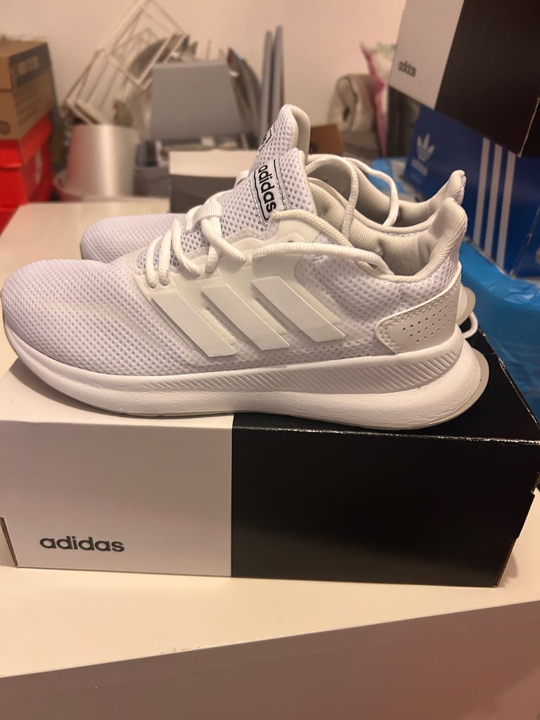 Ladies trainers