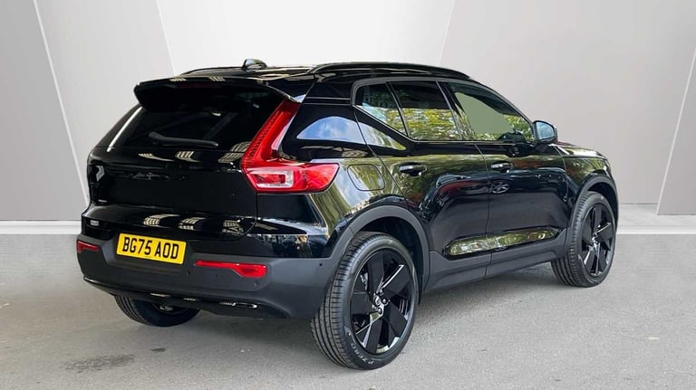 2025 Volvo XC40 2.0 B4P Ultra Black Edition 5dr Auto ESTATE PETROL Automatic