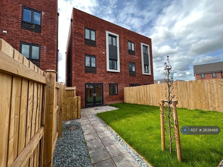 image for 5 bedroom house in Bayley Place, Exeter, EX1 (5 bed) (#2638466)