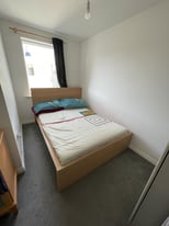 Double room with separate own full bathroom available in - City Centre