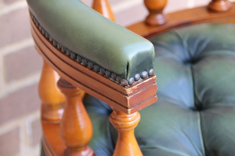 Captains Chair (UK Delivery)