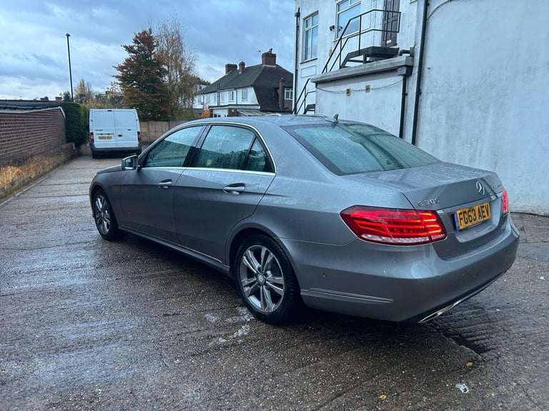 2013 Mercedes-Benz E Class E300 BlueTEC Hybrid SE 4dr 7G-Tronic SALOON DIESEL/ELECTRIC Automatic
