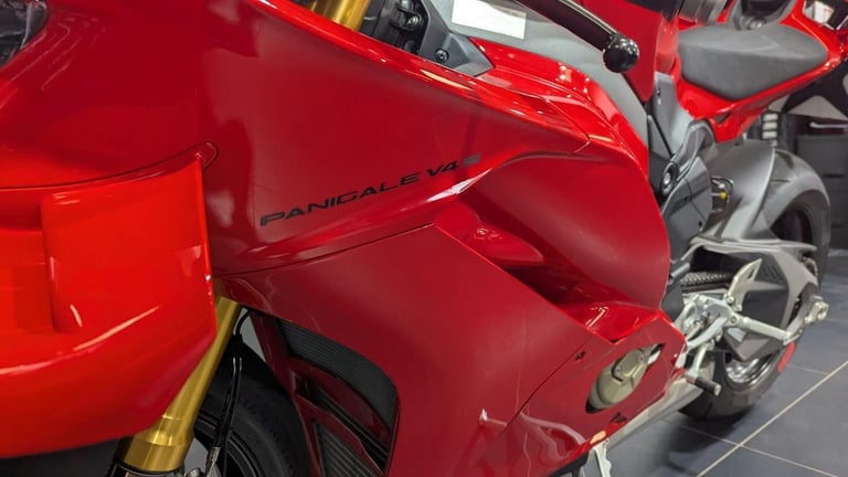 2025 Ducati Panigale V4S 1103 Ducati Quick Shift up/down 2.0 Euro 5
