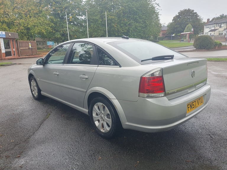 2007 Vauxhall Vectra 1.8i VVT Design 5dr HATCHBACK Petrol Manual