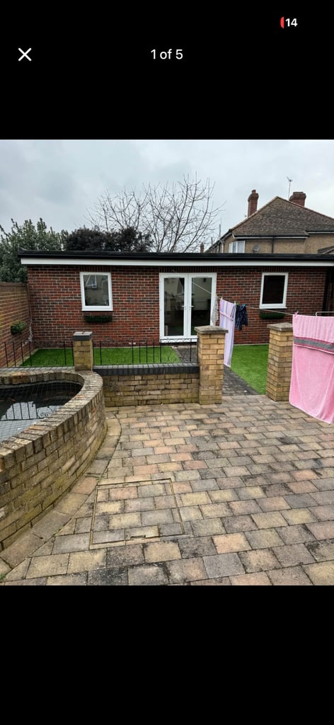 Double bedroom hounslow bedfont summer house room to rent 