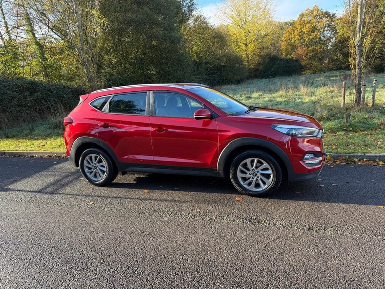 Hyundai Tucson 2.0 CRDi SE Nav Automatic 4WD Euro 6 5dr DIESEL AUTOMATIC 2016/65