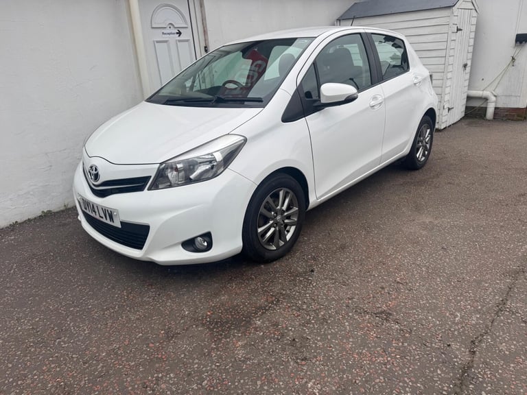 2014 Toyota Yaris 1.0 VVT-i Icon Plus Euro 5 5dr HATCHBACK Petrol Manual