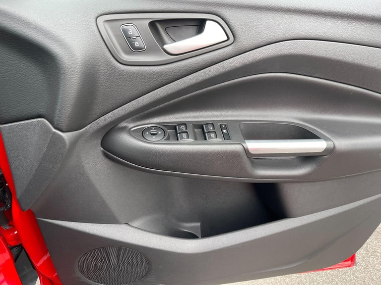 2018 Ford Kuga 2.0 TDCi EcoBlue Zetec AWD Euro 6 (s/s) 5dr HATCHBACK Diesel Manual