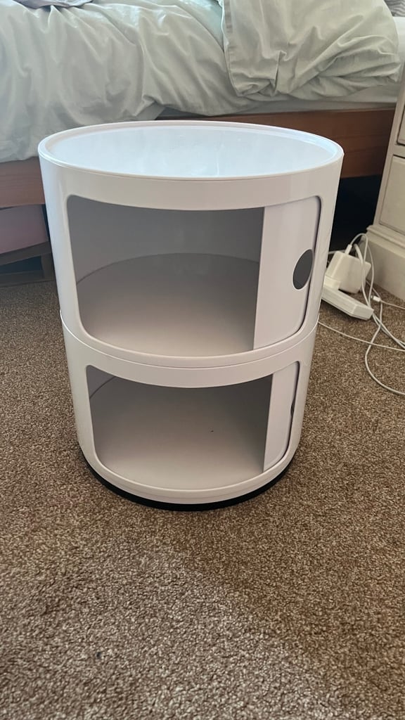 Living & Home White Cylindrical Storage Uni