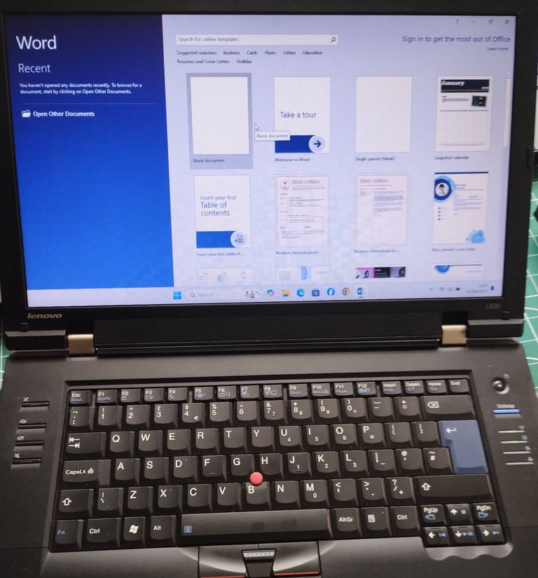Lenovo Laptop. Windows 11, FULL MS OFFICE, 8GB RAM, 128GB SSD,DVD, Delivery.  Big screen