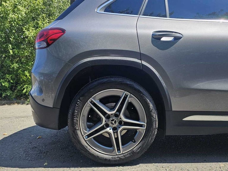  Mercedes-Benz GLA 200d AMG Line Executive 5dr Auto Hatchback Diesel Automatic