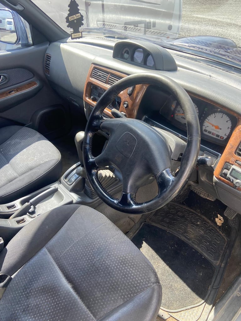 Mitsubishi L200