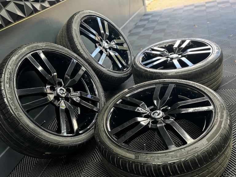 22” inch landrover Range Rover alloys wheels 5x120 Vw transporter t5 t6 