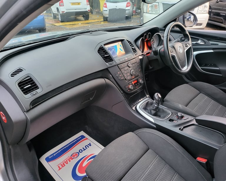 2011 VAUXHALL INSIGNIA 2.0 CDTI SRI NAV (160) 5 DOOR DIESEL MANUAL SILVER