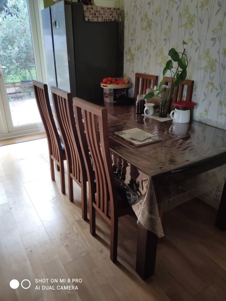 Double bedroom Available