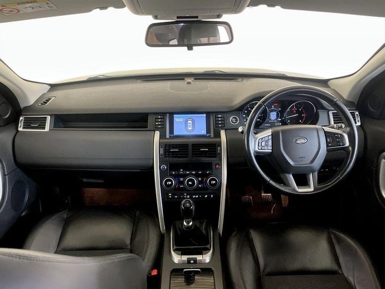 2016 Land Rover Discovery Sport 2.0 TD4 SE Tech 4WD Euro 6 (s/s) 5dr (5 Seat) Manual SUV Diesel M...