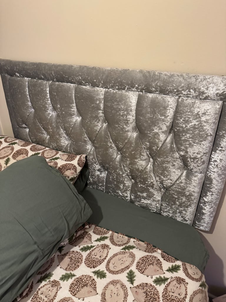 SLEEP Windsor Divan Bed Set with headboard 
