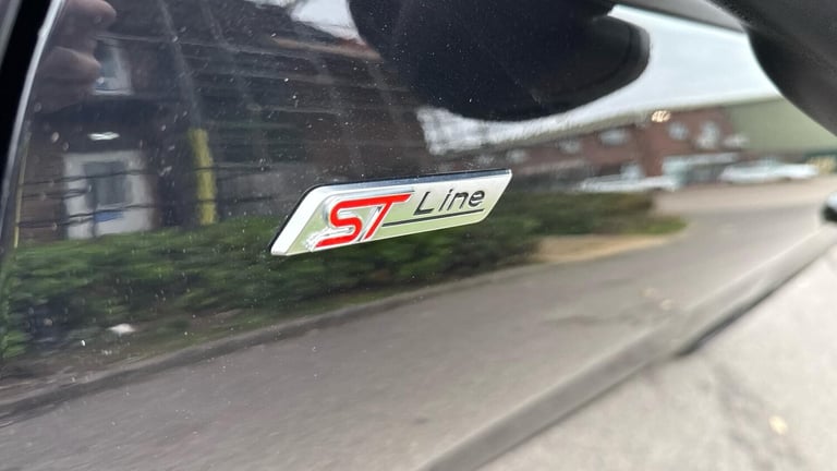  Ford Kuga 2.5 Duratec 14.4kWh ST-Line X Edition SUV 5dr Petrol Plug-in Hybrid CVT Eur Petrol/Ele...