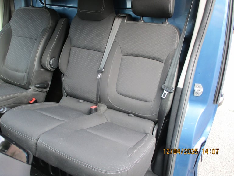 2015 Vauxhall Vivaro 2900 1.6CDTI BiTurbo 120PS ecoFLEX Sportive L2 H1 Van PANEL VAN Diesel Manual