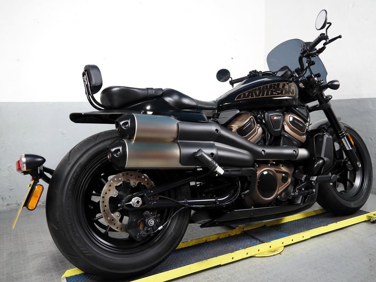 2022 Harley-Davidson Sportster 1250 s 2k miles stunning FSH ,see video 