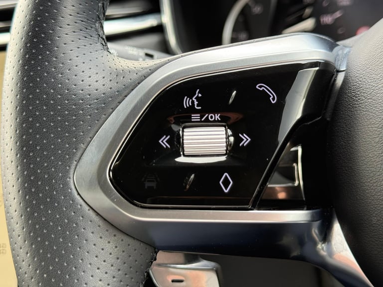 2022 Jaguar F-Pace 2.0 D200 MHEV R-Dynamic Black SUV 5dr Diesel Auto AWD Euro 6 (s/s) (204 ps) ES...