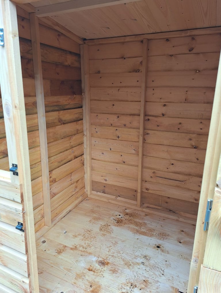 Dog Kennel Outdoor Pinelap Deluxe 4FT x 4FT Large Wooden Kennel Fully T&G 12mm