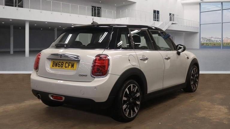 2019 MINI Hatch 1.5 Cooper Exclusive Hatchback 5dr Petrol Steptronic Euro 6 (s/s) (136 ps) Hatchb...