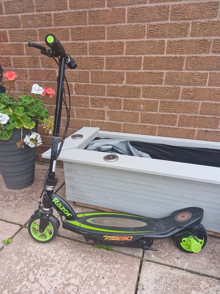 Razor electric scooter 