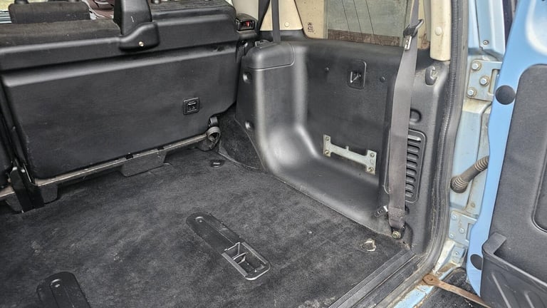 2004 Land Rover Discovery 2.5 TD5 S Station Wagon 5dr (7 Seats) ESTATE Diesel Automatic