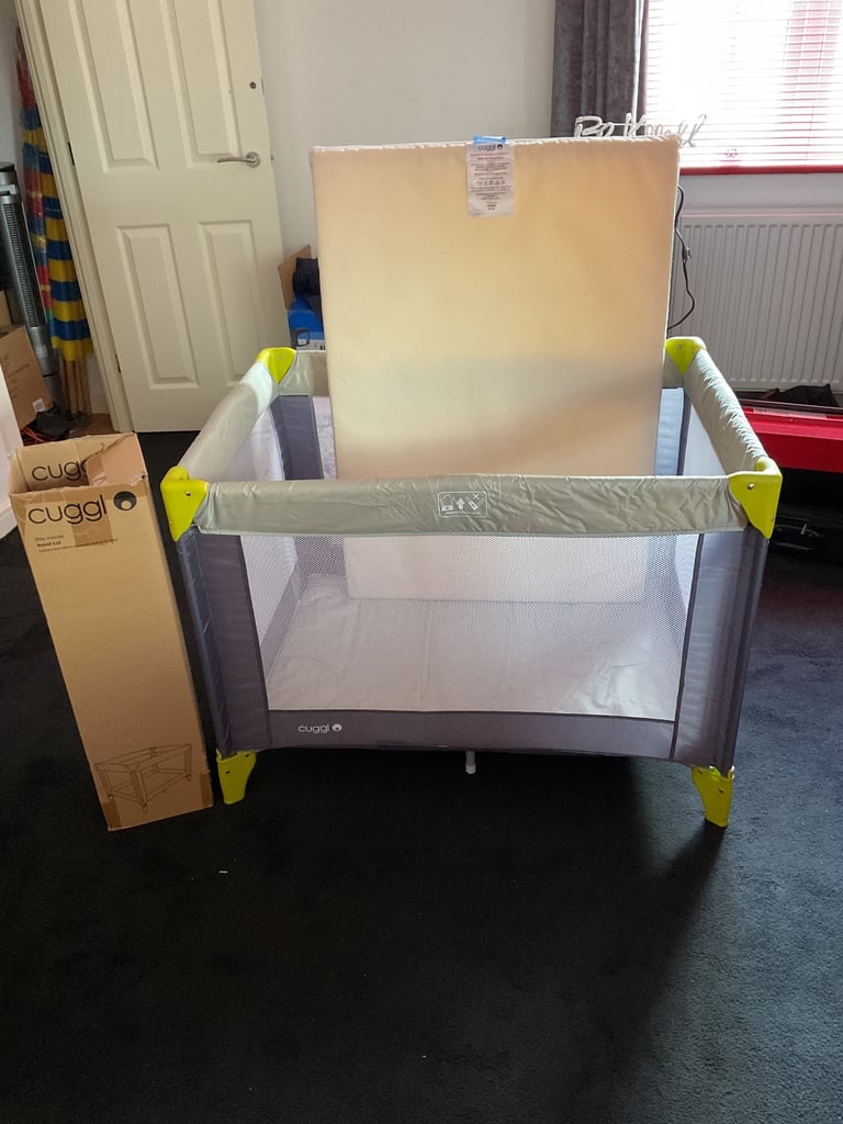 image for Cuggi travel cot