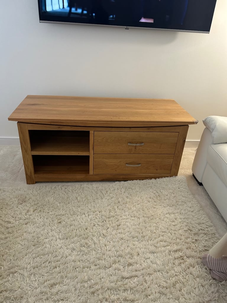 image for Tv cabtnet 