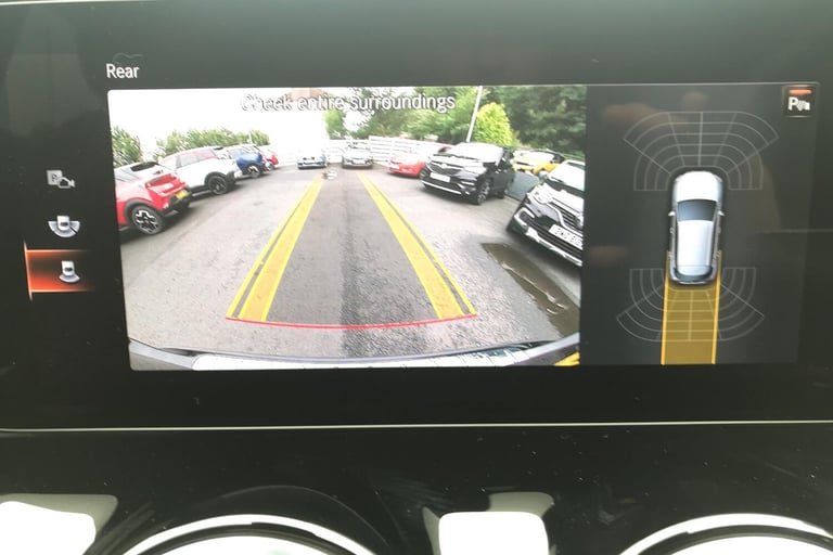  Mercedes Benz Gla 1.3 Gla180 Amg Line premium Suv 5dr Petrol 7g Dct Euro 6 s/s