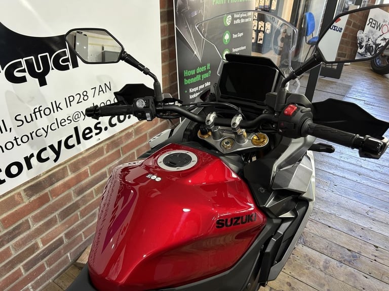 GSX-S1000GX+ Unridden Demonstrator , 0 miles, Candy Daring Red