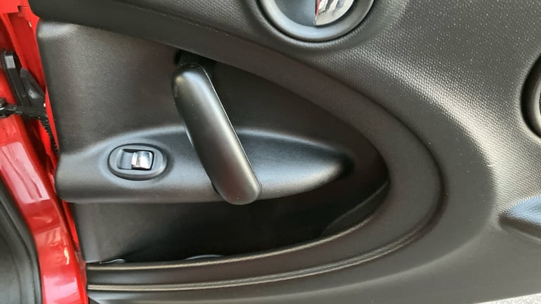 2014 MINI Countryman 1.6 Cooper 5dr Petrol Hatchback Hatchback Petrol Manual