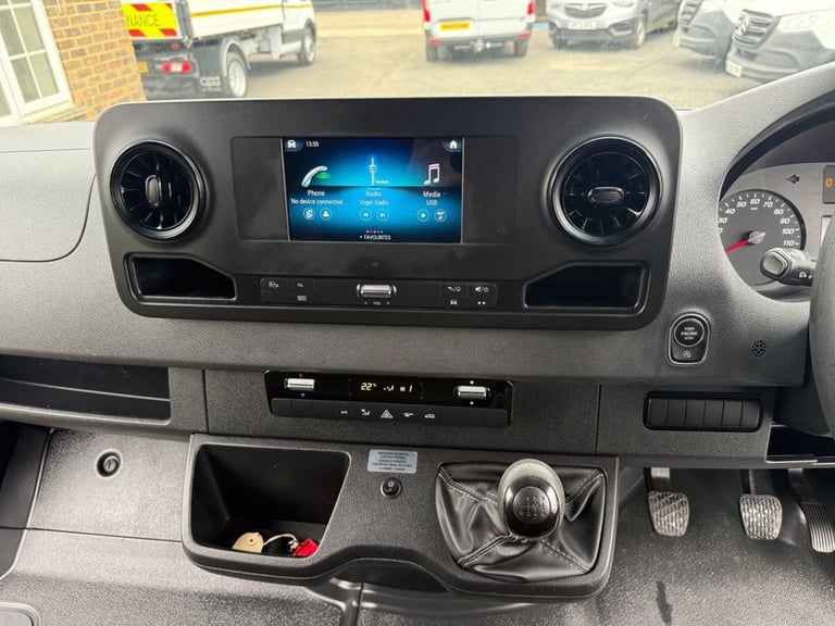 2022 Mercedes-Benz Sprinter 3.5t H2 Progressive Van PANEL VAN DIESEL Manual