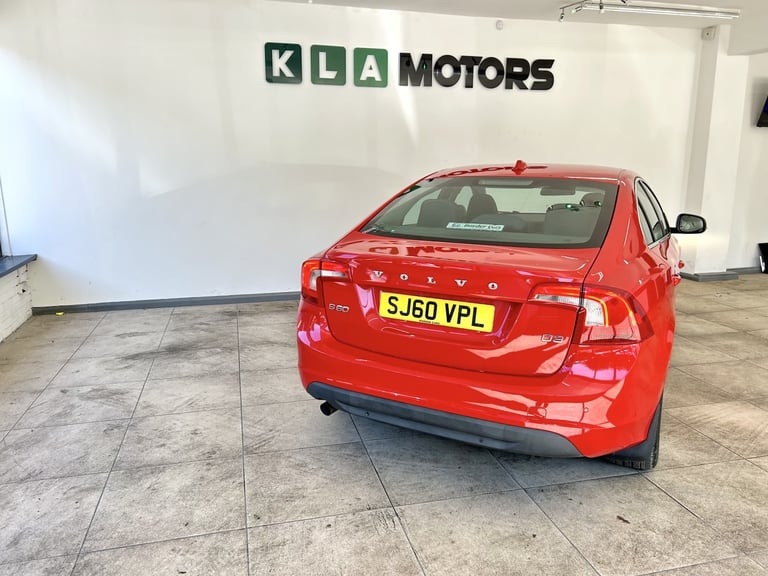 VOLVO S60 2.0 D3 SE Red Manual Diesel 2010