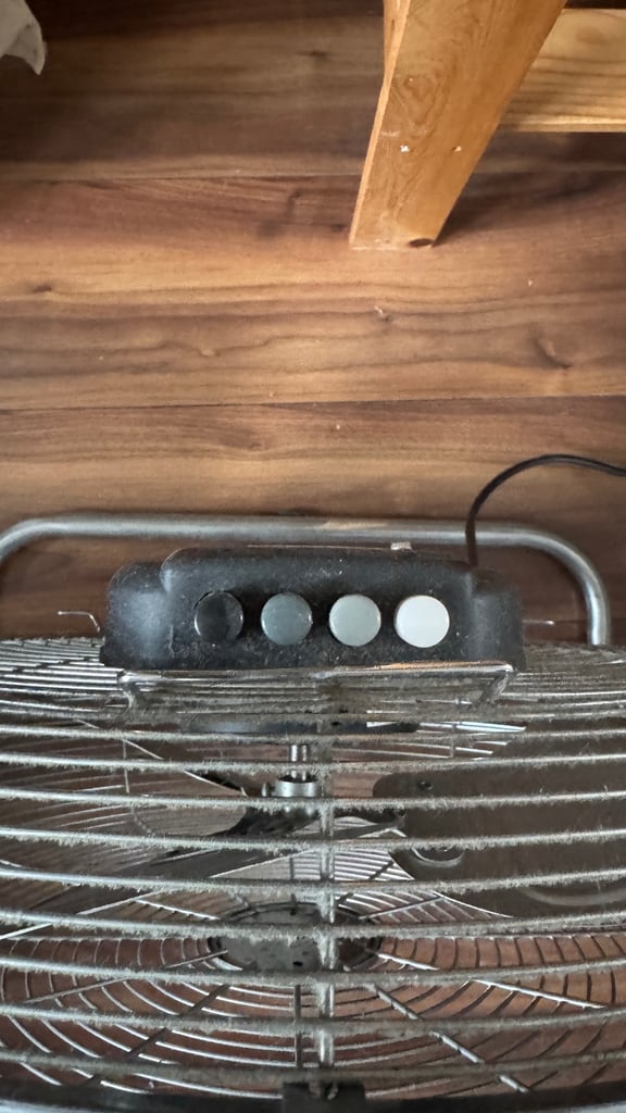 Industrial floor fan 