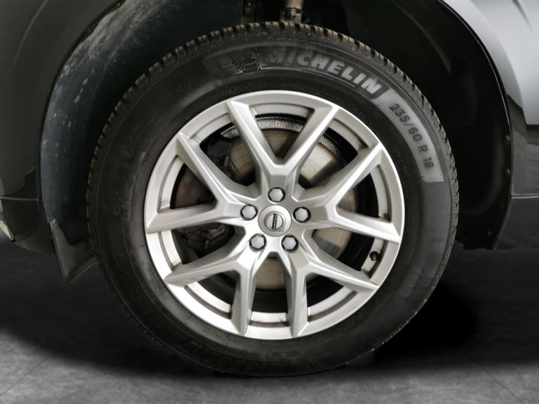 2019 Volvo XC60 2.0 D4 Momentum SUV 5dr Diesel Auto Euro 6 (s/s) (190 ps) - AUTO PARK - LED Suv D...