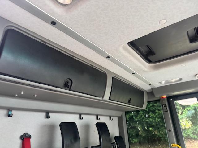 2019 69 Mercedes Econic 3235 E6 8x4 rear steer steel tipper epsilon crane & grab