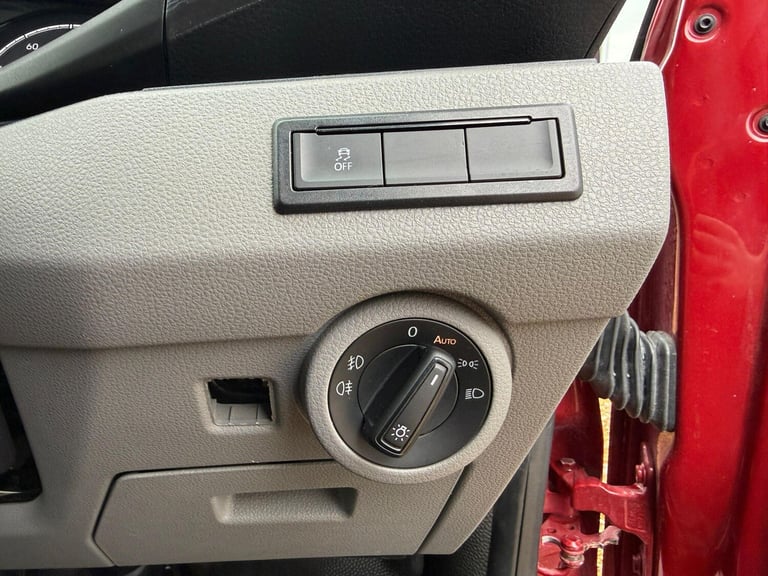 2022 Volkswagen Transporter 2.0 TDI 150 Highline Kombi Van 4MOTION WINDOW VAN DIESEL Manual