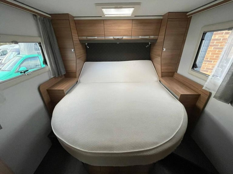 Adria Matrix 670 sc Axess Automatic Rear Garage, Island bed motorhome