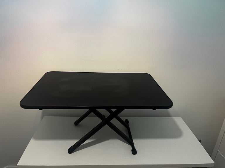 Standing desk 