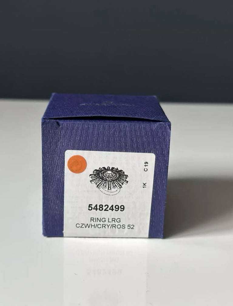 Swarovski Ring Size 52