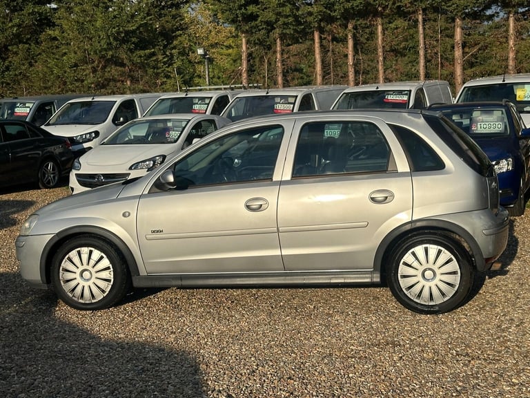 2005 Vauxhall Corsa 1.4i 16v Design 5dr (a/c) HATCHBACK Petrol Automatic