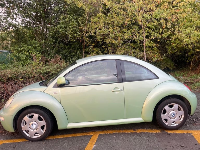 VW BEETLE 2.0 PETROL 2000 X REG 3 DOOR 1 OWNER GENUINE 70223 MOT MARCH 14TH 2026 SERVICE HISTORY