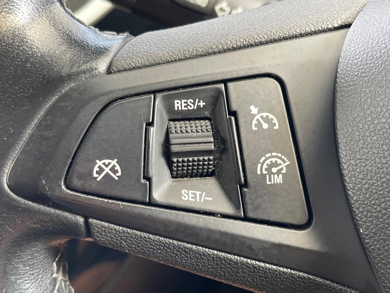 2015 Vauxhall Corsa 1.4i ecoTEC Limited Edition Euro 6 3dr HATCHBACK Petrol Manual