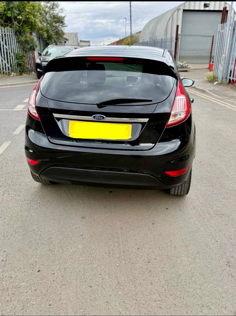 Ford fiesta titanium 1.5 diesel black 5 door 65 reg 70k miles bargain price may px 