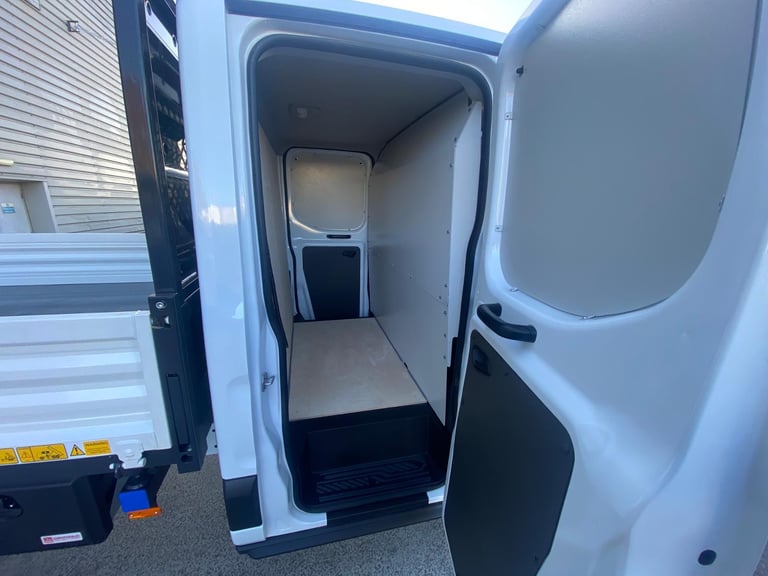 25 Reg Ford Transit L3 DRW DC Utility-Storage Steel Tipper, Tow-Bar