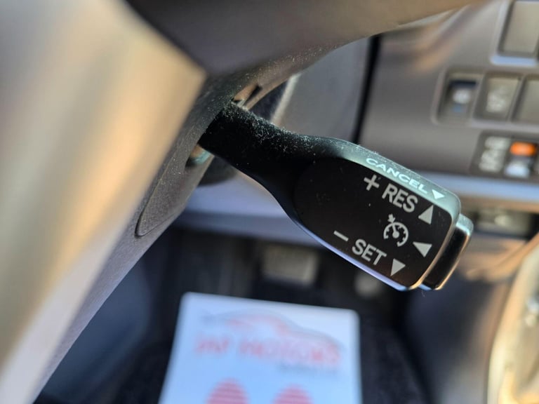 WE HAVE 6 MORE VOXY HYBRID AVAILABLE